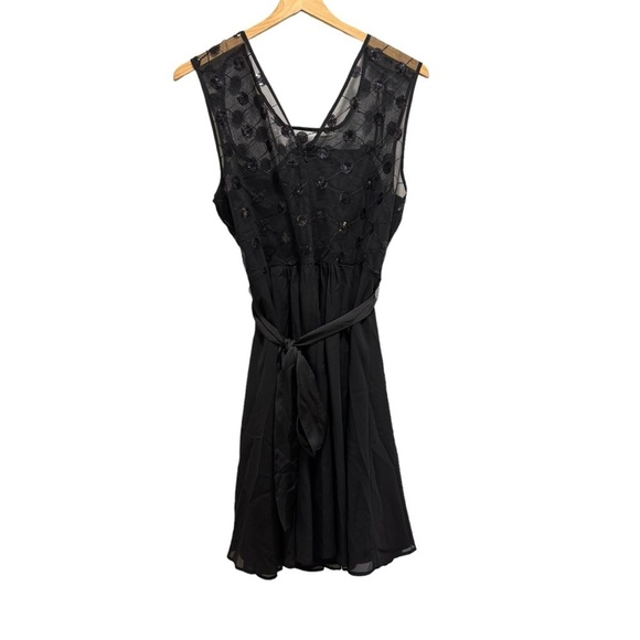 Ricki's Black Sequin Scoop Neck Embellished Belt Fit & Flare Size 8 - Picture 3 of 13